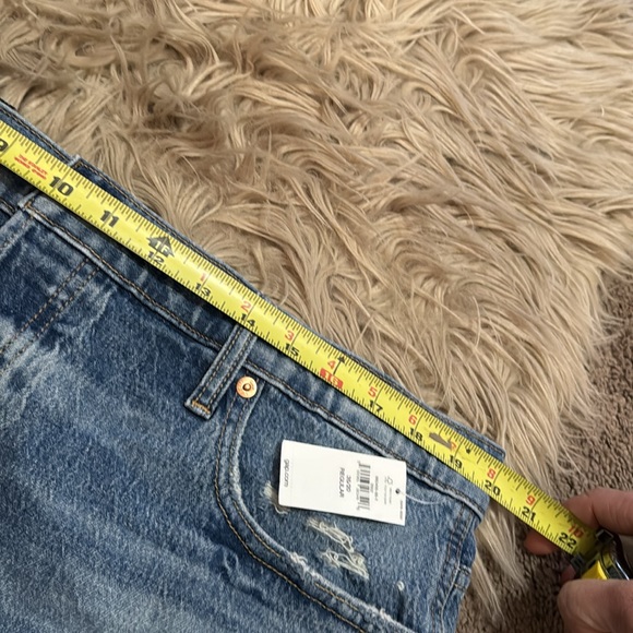 NWT Gap High Rise Cheeky Shorts-Button Fly-Sz 35/20R-Raw Hem-Med Wash-99 Cotton - Picture 9 of 14